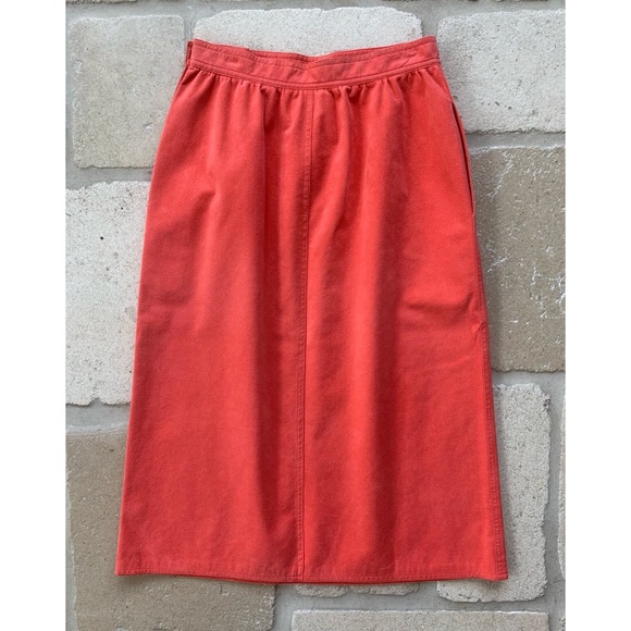80s Vintage Saks Fifth Avenue UltraSuede Skirt Set - Picture 12 of 16